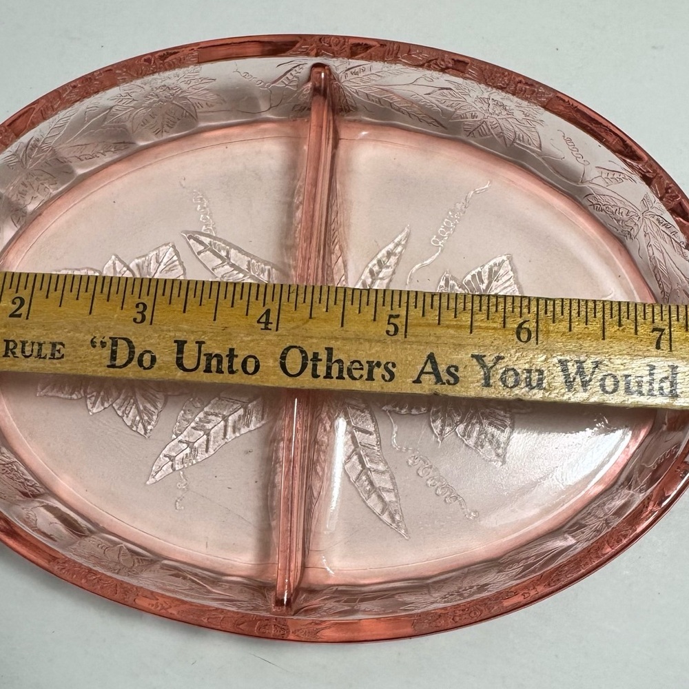 Jeannette Vintage Pink Depression Glass Divided Relish Dish Poinsettia Design 8” - Picture 7 of 16